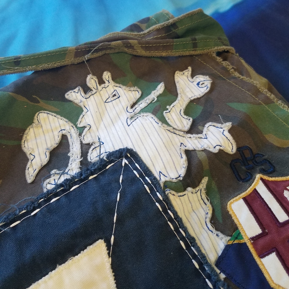 Camo Messenger Bag with Patches - Picture 3 of 15
